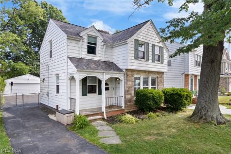 4493 Groveland Road University Heights OH 44118