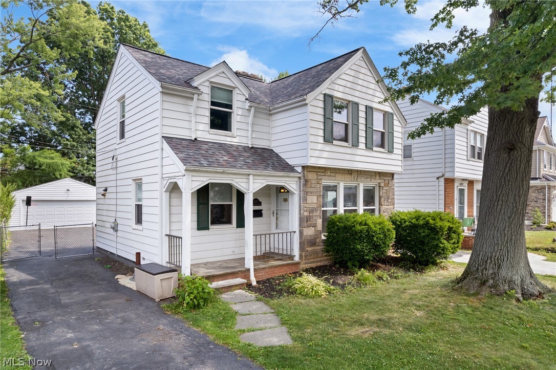 4493 Groveland Road University Heights OH 44118