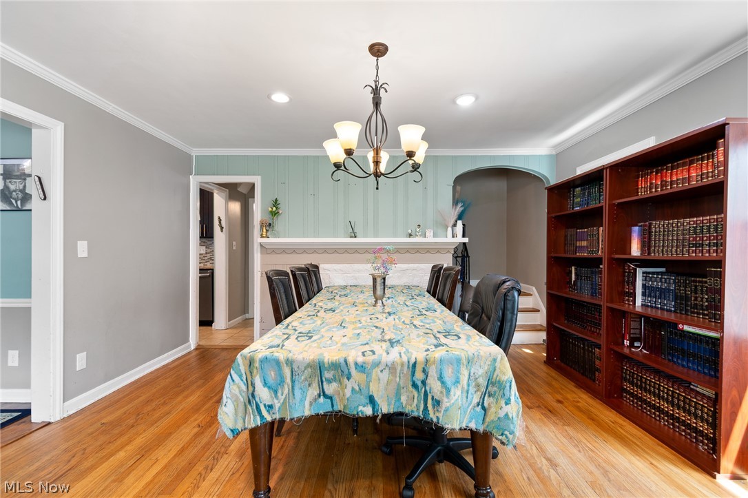 4493 Groveland Road University Heights OH 44118