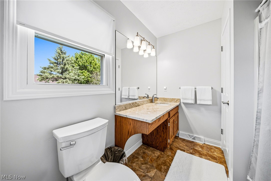 4089 Canterbury Drive Brunswick OH 44212