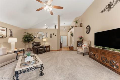 15249 Oak Hollow Lane Strongsville OH 44149