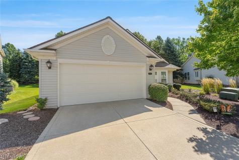 15249 Oak Hollow Lane Strongsville OH 44149
