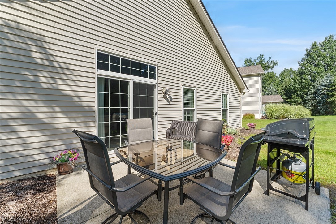 15249 Oak Hollow Lane Strongsville OH 44149