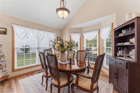 15249 Oak Hollow Lane Strongsville OH 44149