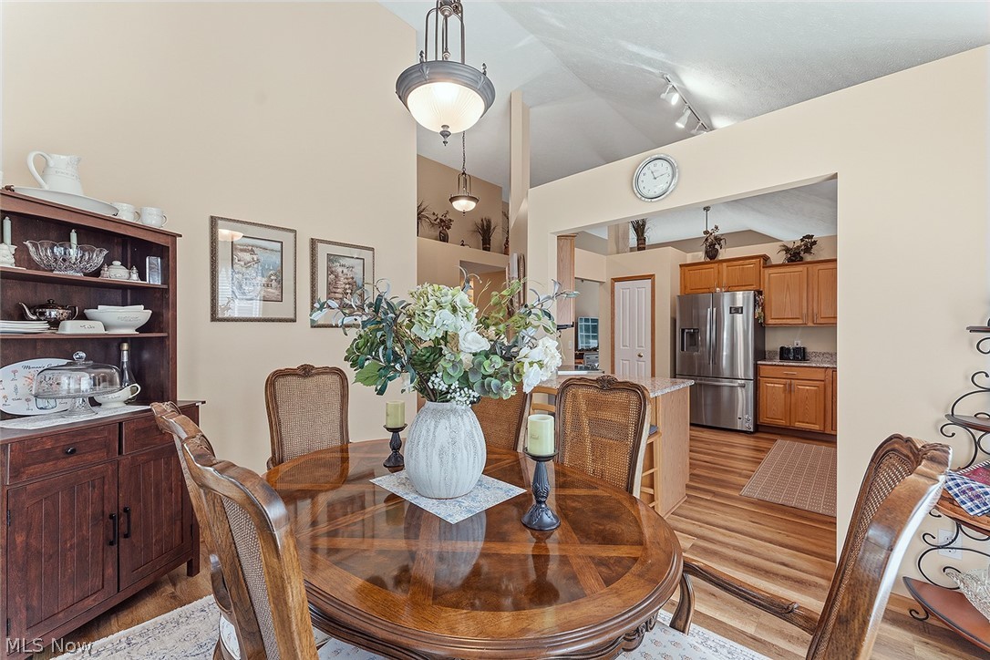 15249 Oak Hollow Lane Strongsville OH 44149