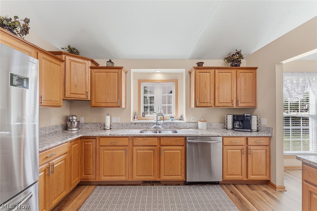 15249 Oak Hollow Lane Strongsville OH 44149