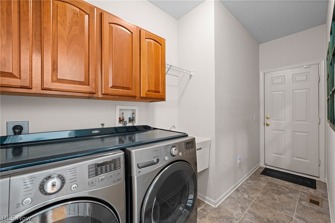 35760 Ithaca Drive Avon OH 44011