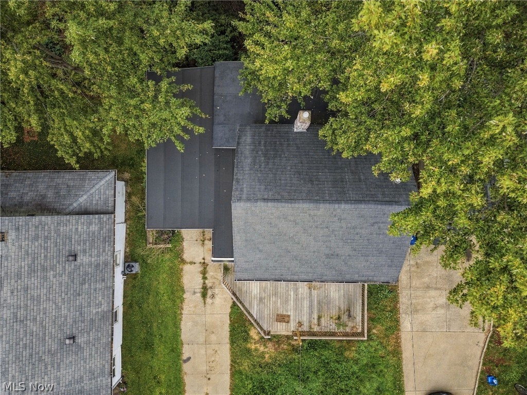 1833 Springfield Center Road Akron OH 44312