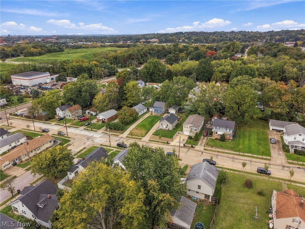 1833 Springfield Center Road Akron OH 44312