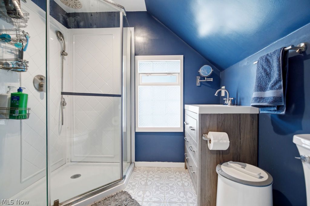 2463 Lee Road Cleveland Heights OH 44118
