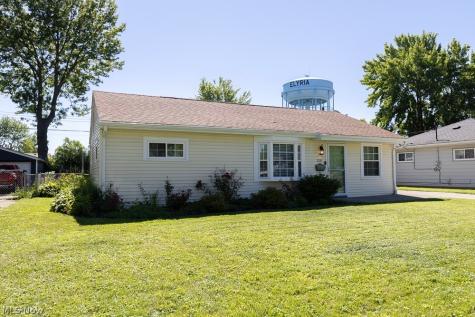 520 Ironwood Court Elyria OH 44035