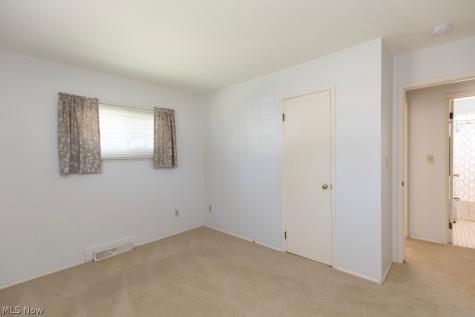 520 Ironwood Court Elyria OH 44035