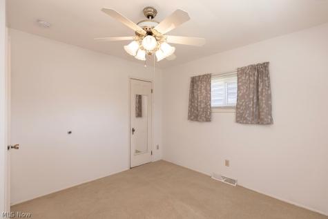 520 Ironwood Court Elyria OH 44035