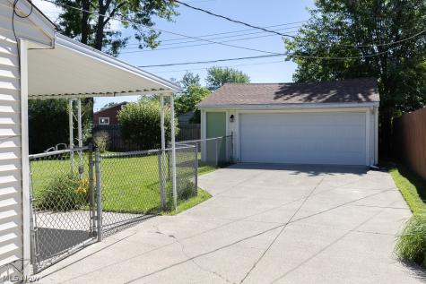 520 Ironwood Court Elyria OH 44035