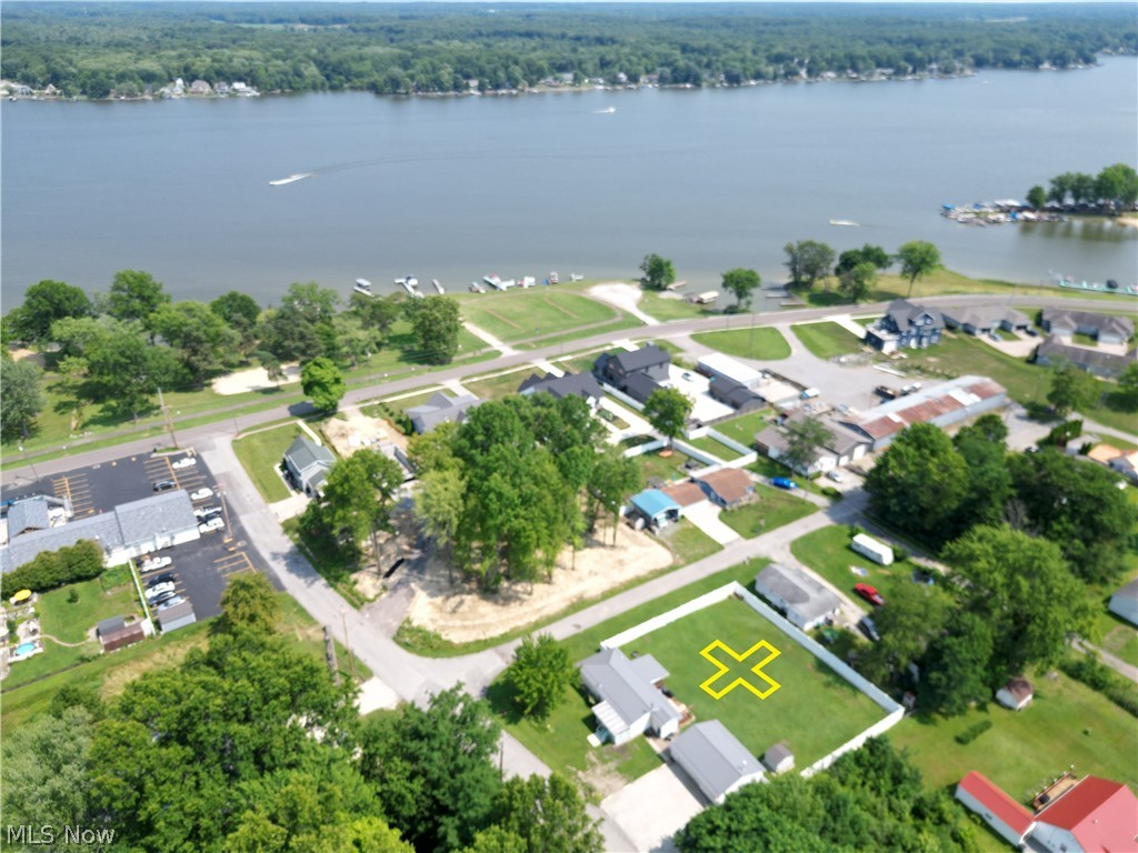 17383 Afton Avenue Lake Milton OH 44429