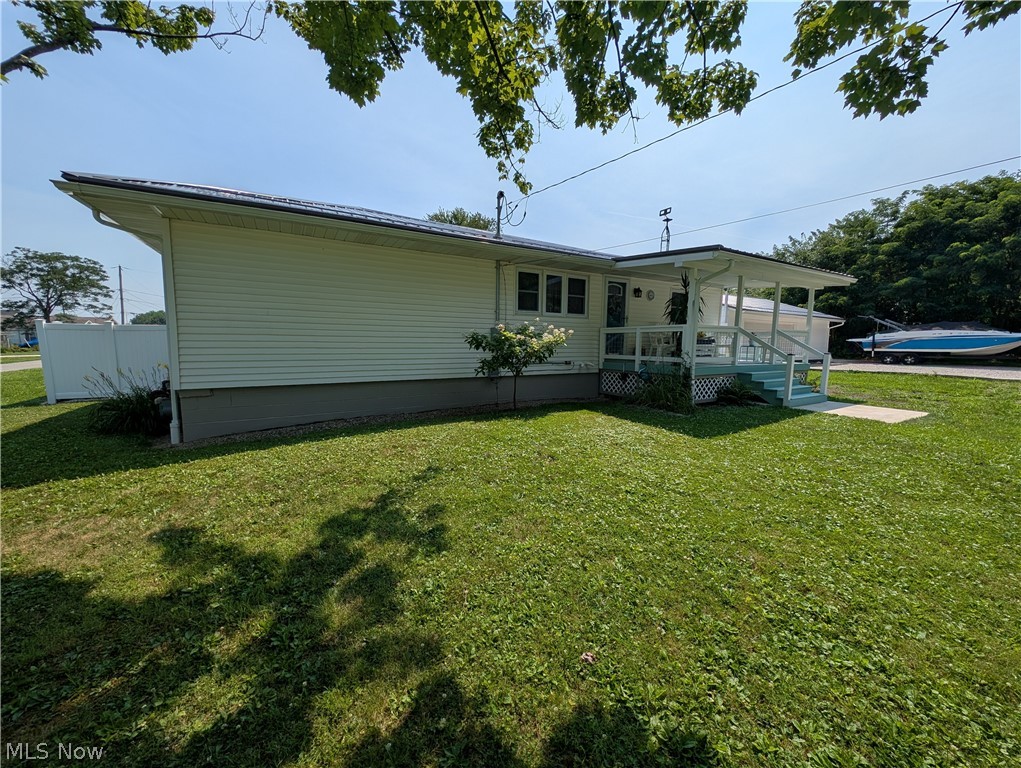 17383 Afton Avenue Lake Milton OH 44429