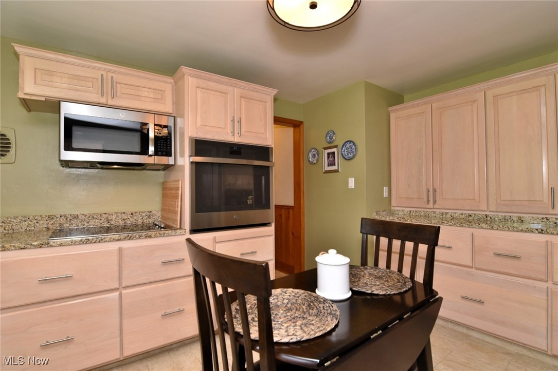 15915 Laurel Road Chagrin Falls OH 44022