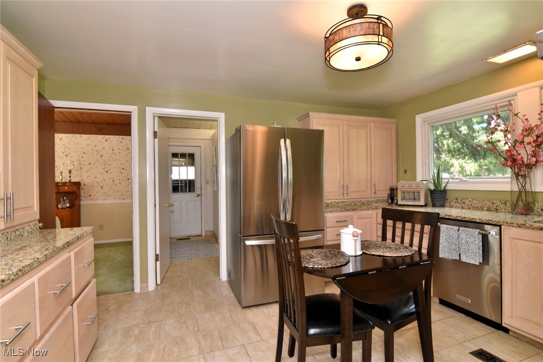15915 Laurel Road Chagrin Falls OH 44022