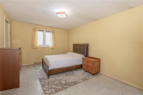 5134 Hickory Drive Cleveland OH 44124