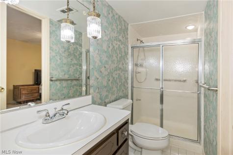 5134 Hickory Drive Cleveland OH 44124