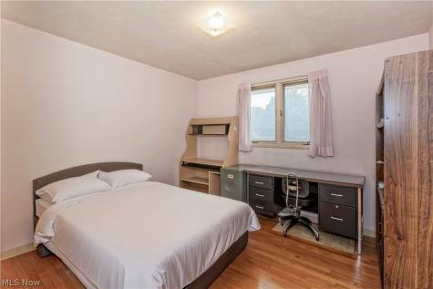 5134 Hickory Drive Cleveland OH 44124