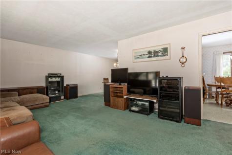 5134 Hickory Drive Cleveland OH 44124