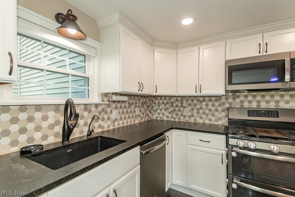 10608 Tibbetts Road Kirtland OH 44094