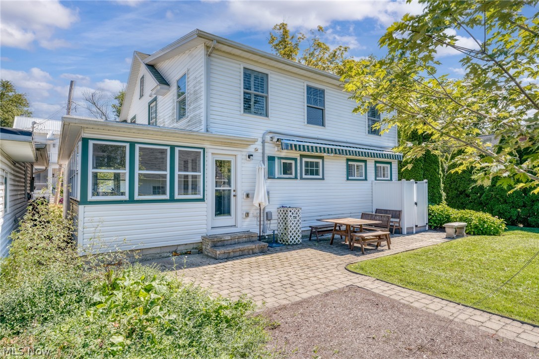 319 Seneca Avenue Huron OH 44839