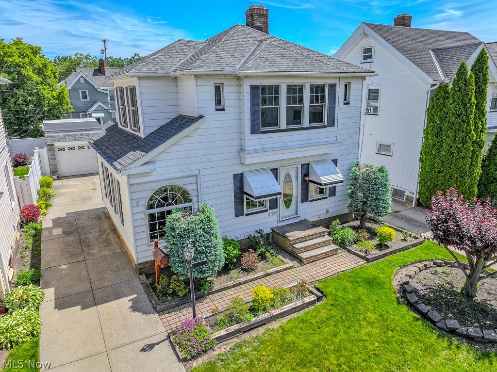 17709 Crestland Road Cleveland OH 44119