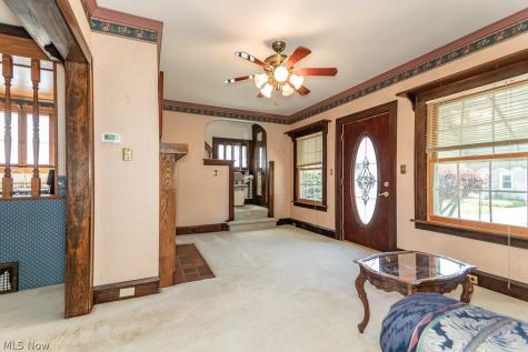 17709 Crestland Road Cleveland OH 44119