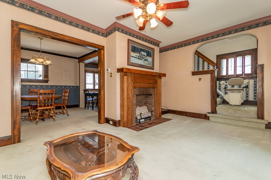17709 Crestland Road Cleveland OH 44119