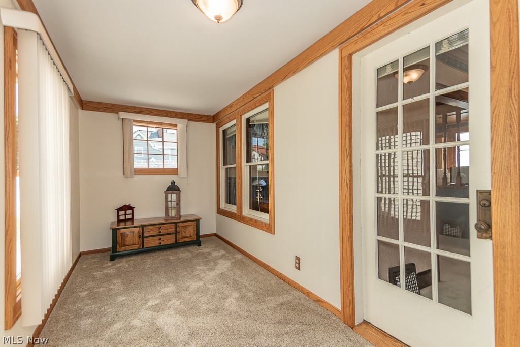 17709 Crestland Road Cleveland OH 44119