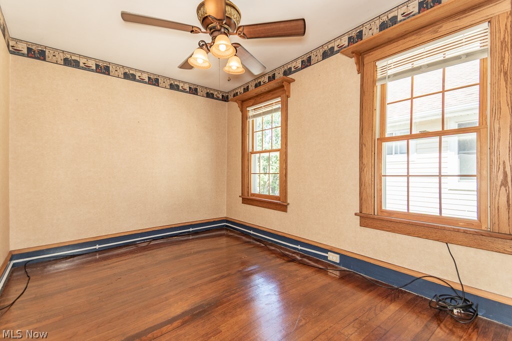 17709 Crestland Road Cleveland OH 44119