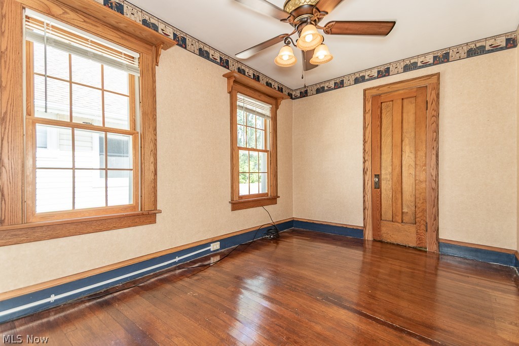 17709 Crestland Road Cleveland OH 44119