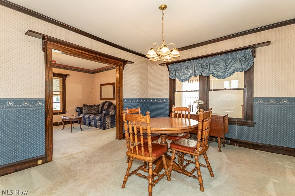 17709 Crestland Road Cleveland OH 44119