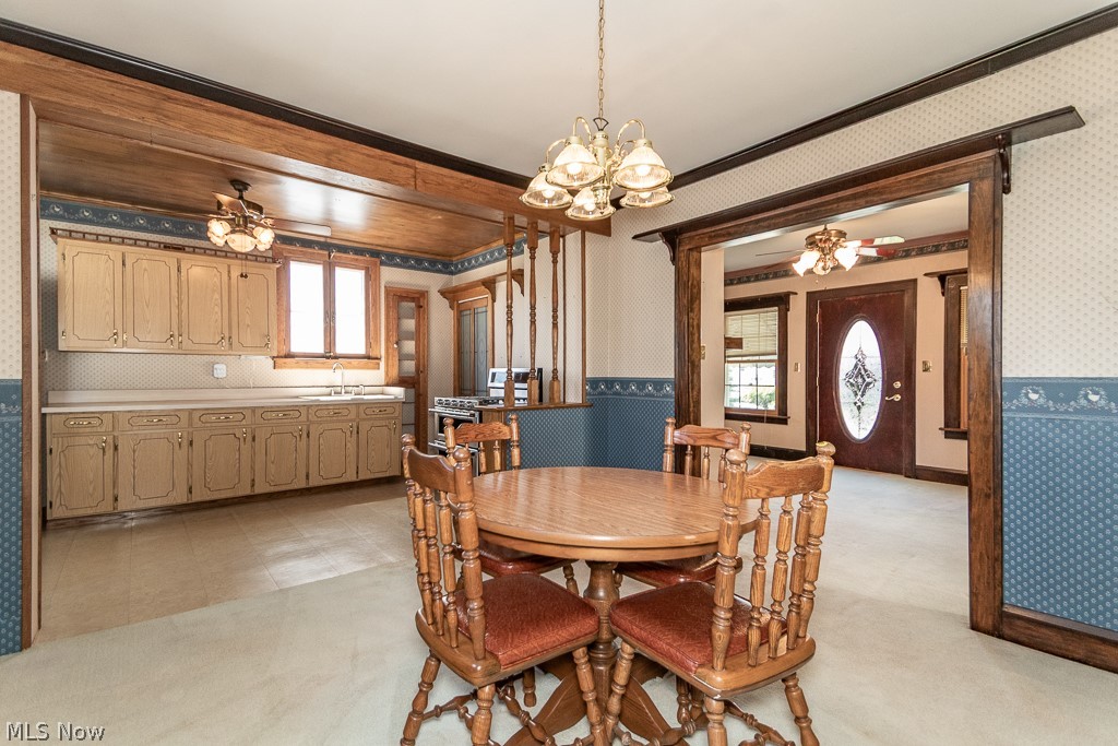 17709 Crestland Road Cleveland OH 44119