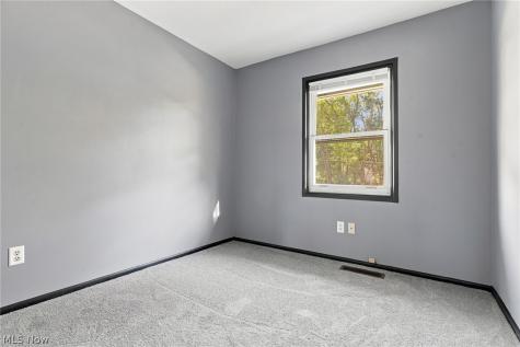 265 Underhill Drive SE Massillon OH 44646