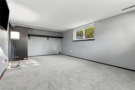 265 Underhill Drive SE Massillon OH 44646