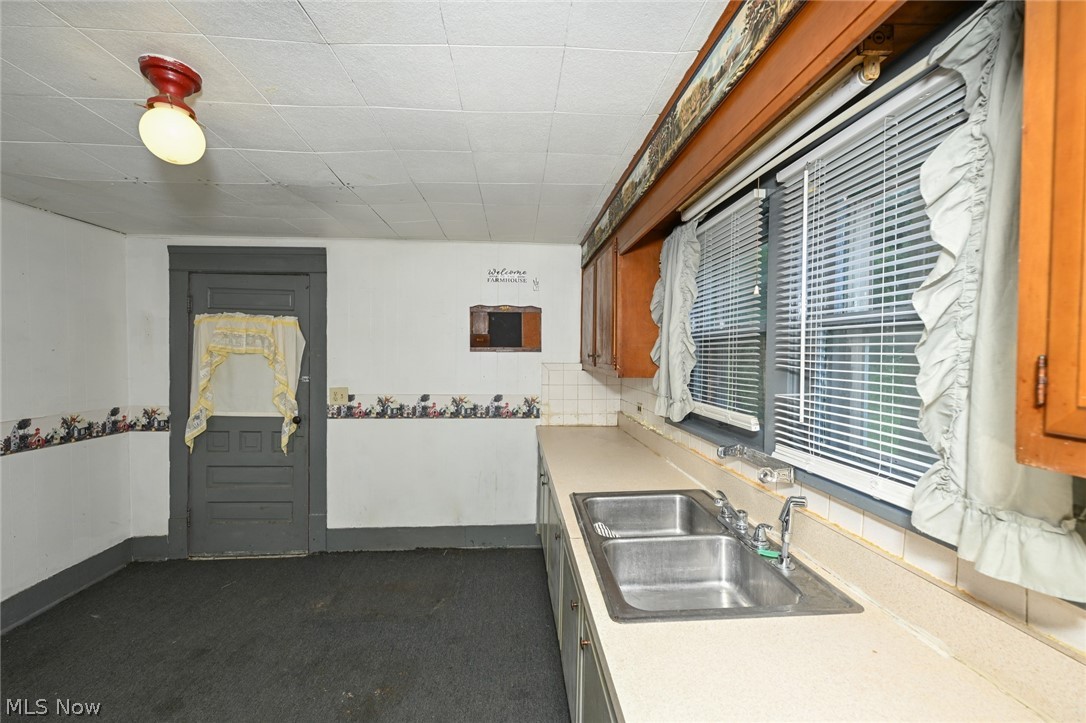 893 Norton Avenue Barberton OH 44203