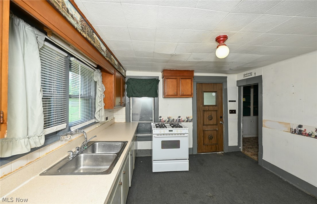 893 Norton Avenue Barberton OH 44203