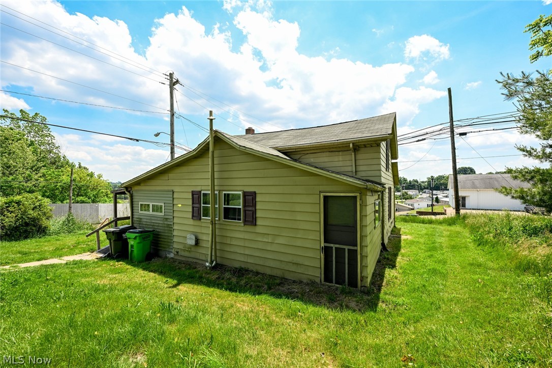 893 Norton Avenue Barberton OH 44203