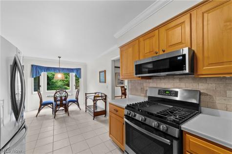 1034 Brook Lane Rocky River OH 44116