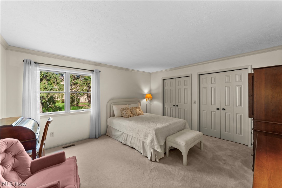 1034 Brook Lane Rocky River OH 44116