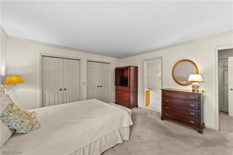 1034 Brook Lane Rocky River OH 44116