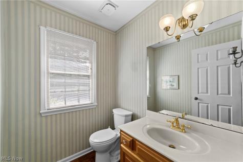 1034 Brook Lane Rocky River OH 44116