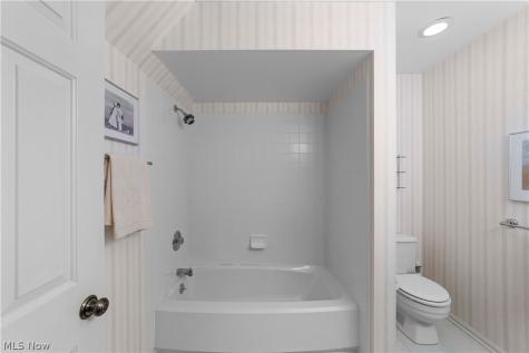 1034 Brook Lane Rocky River OH 44116