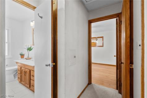 1759 Chelmsford Road Mayfield Heights OH 44124