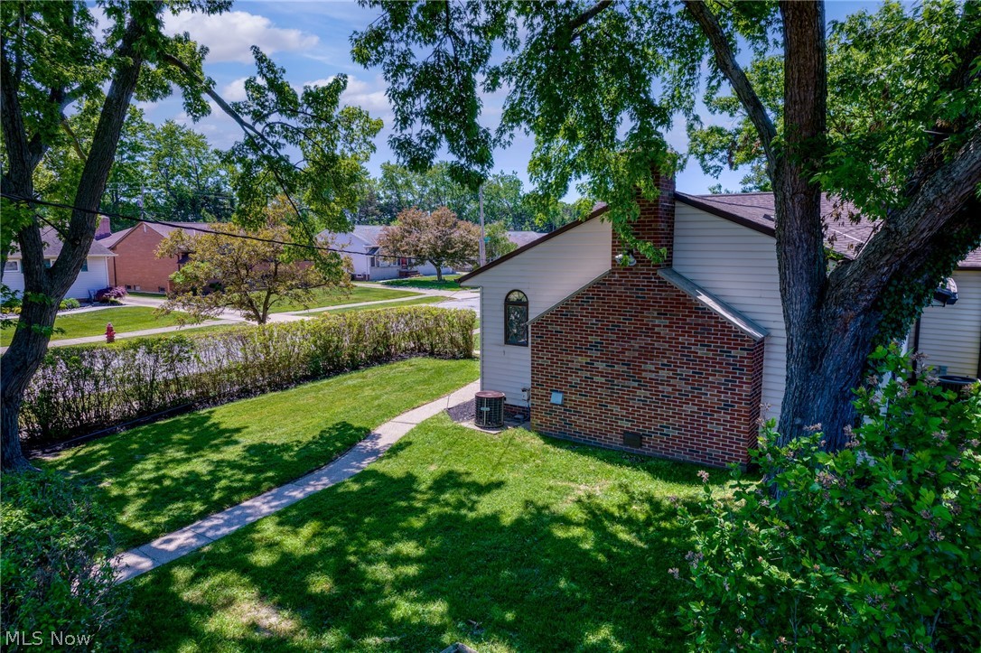1759 Chelmsford Road Mayfield Heights OH 44124