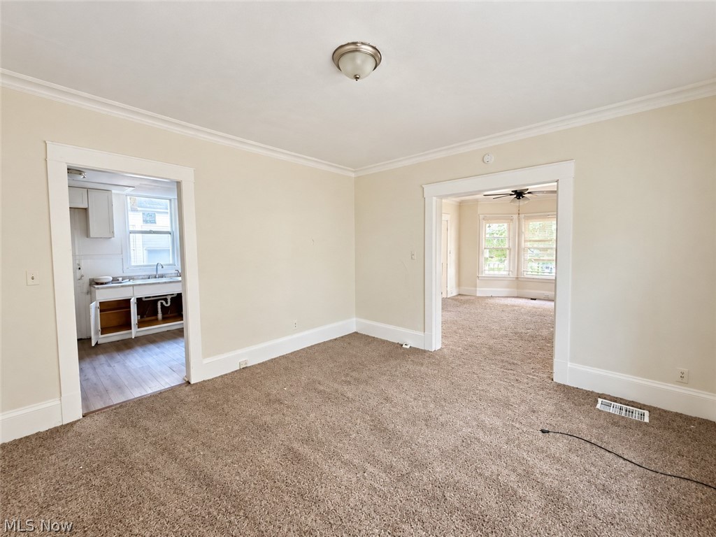 10728 Gooding Avenue Cleveland OH 44108