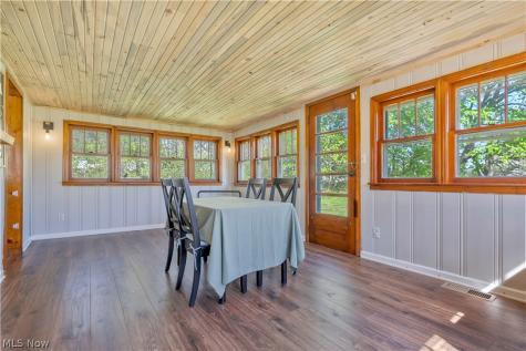 1548 Vanderhoof Road Barberton OH 44203